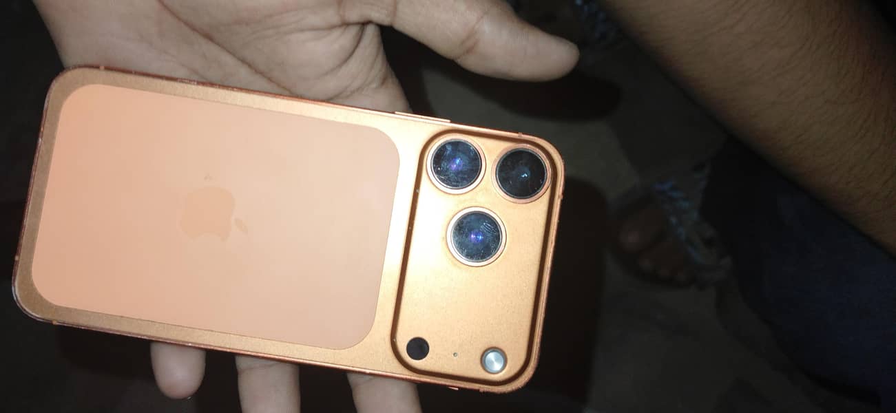 Apple iPhone X 4