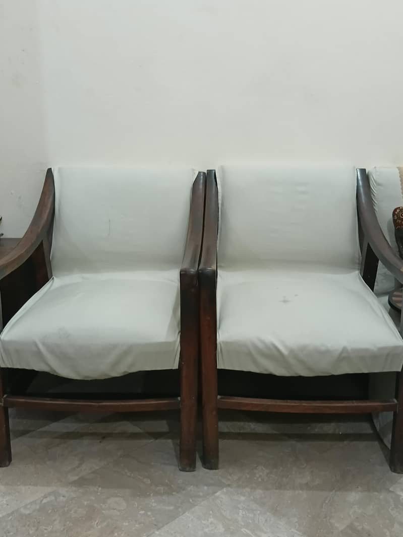 chairs 0