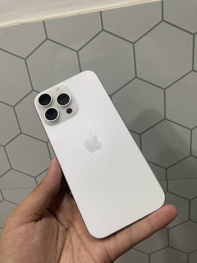iPhone 16 Pro Max 256gb waterpack