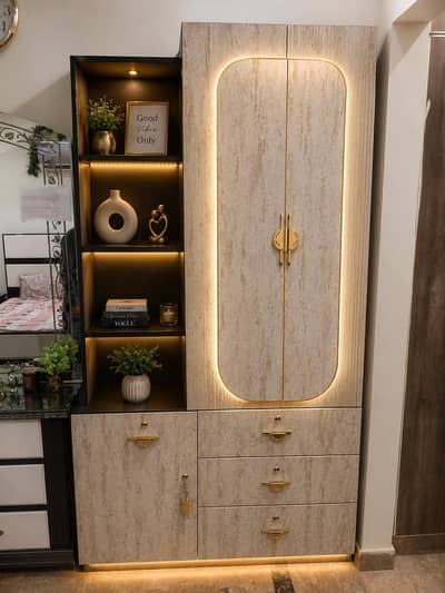 wardrobe hhare