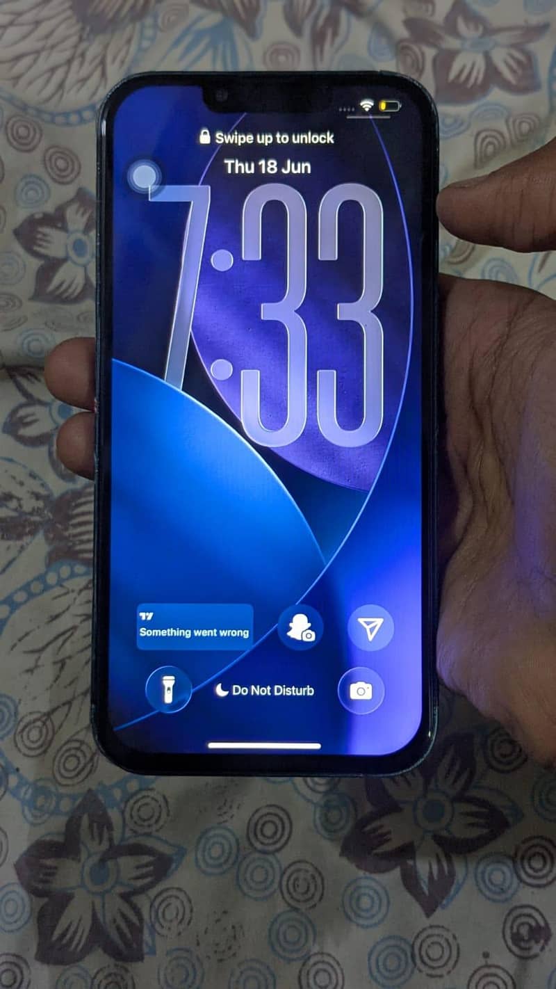 IPhone 13 4
