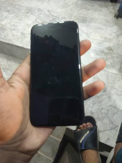 Apple iPhone SE