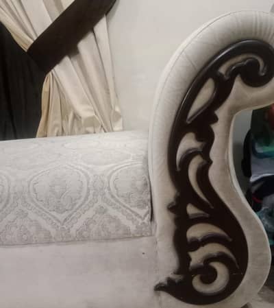 Deewan for Sale – Good Condition