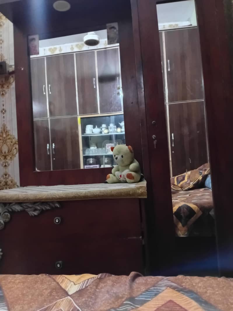 dressing table 0