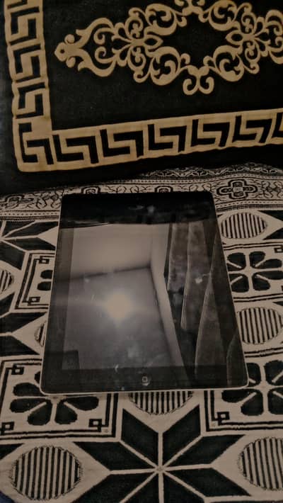 Apple iPad 2 (Model A1395) – 16GB Wi‑Fi – Not Working / For Parts