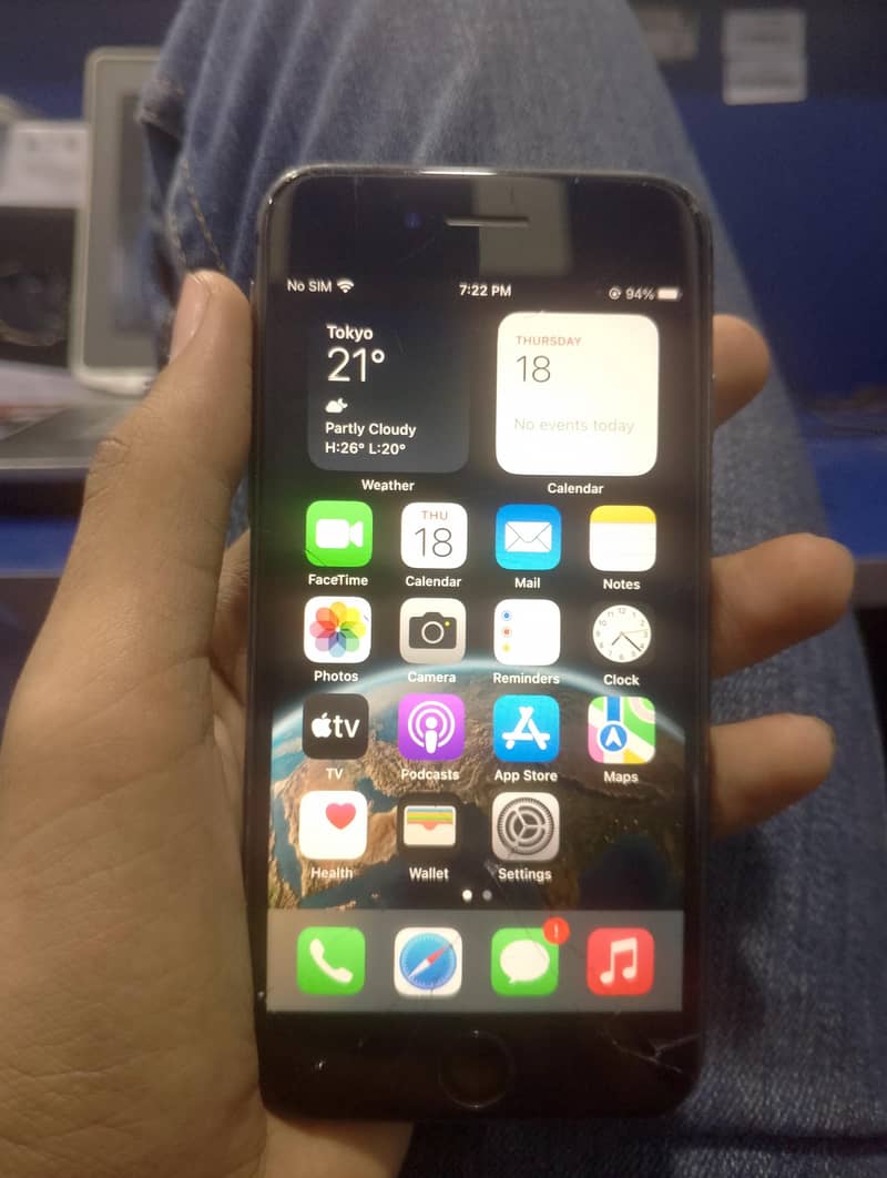 Apple iPhone 8 4
