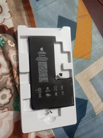 11 pro max battery