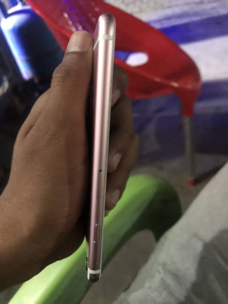 iPhone 6s 4