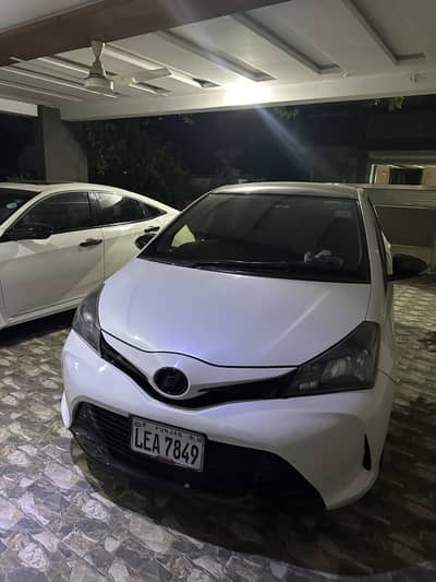 Toyota Vitz F 1.0