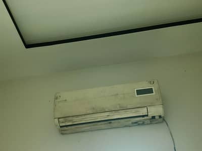 Orient 1 Ton Ac all ok