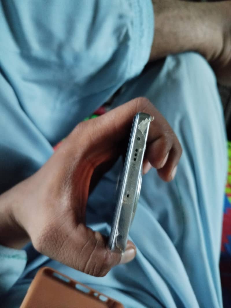 Tecno CAMON 30 4