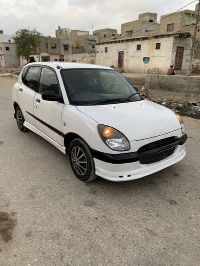 Toyota Duet 1999