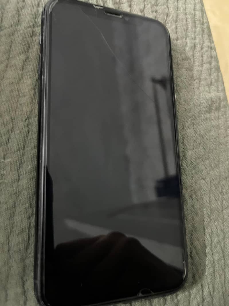 Apple iPhone 11 Pro 1