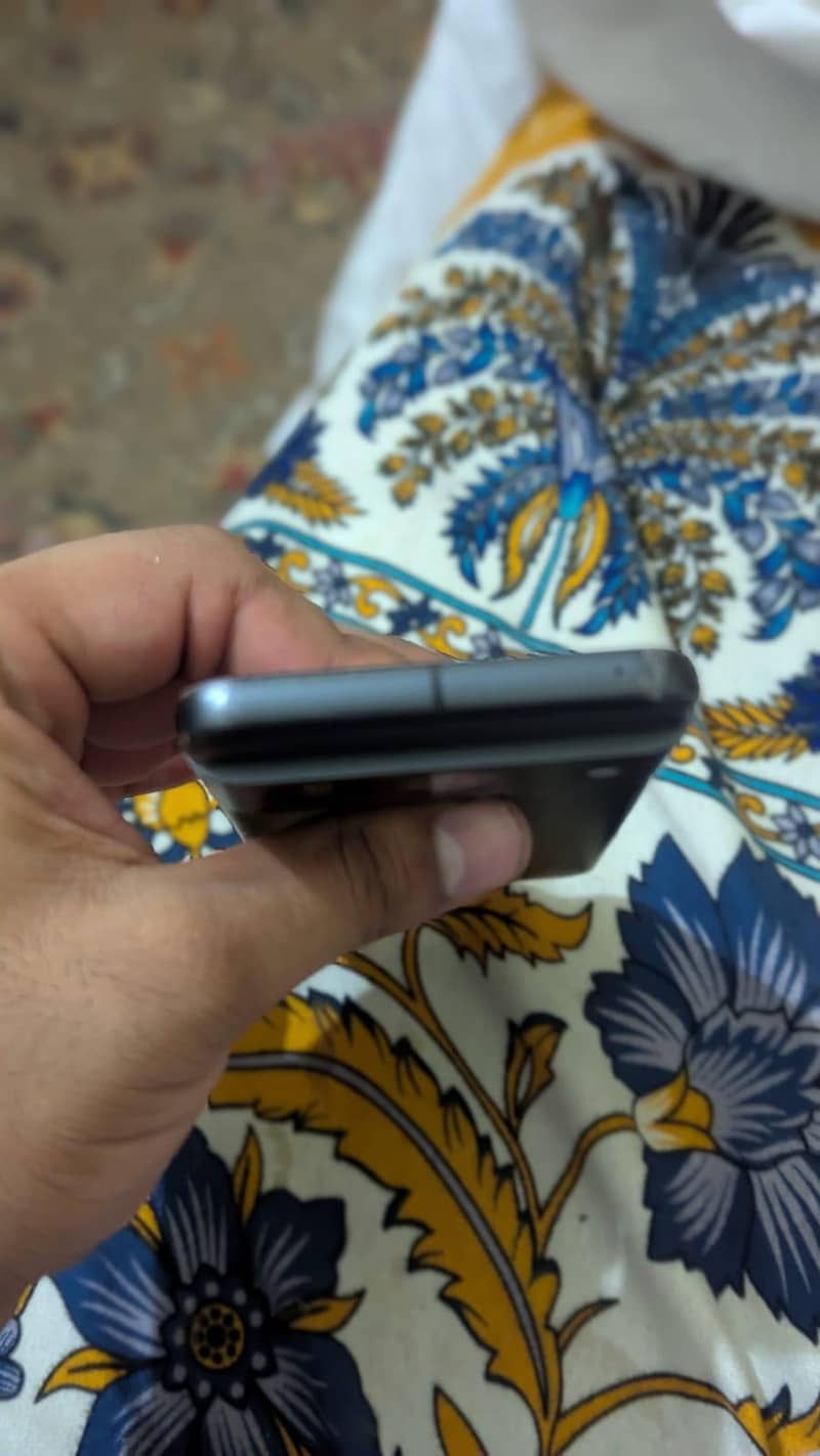 Google Pixel 8 3