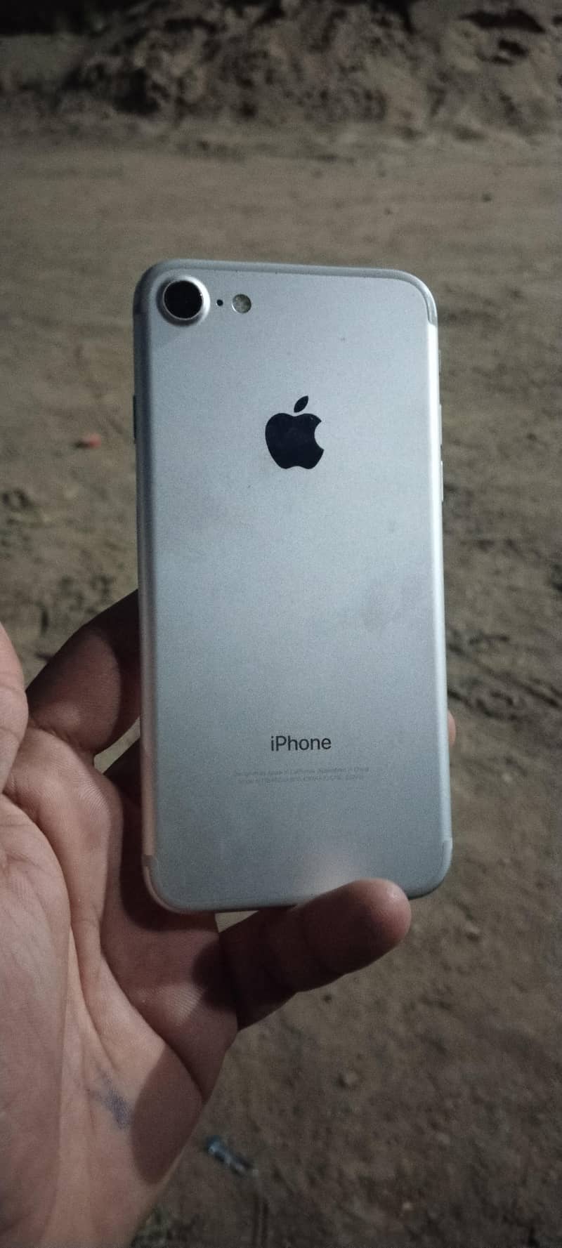 Apple iPhone 7 4