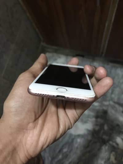 Apple iPhone 7