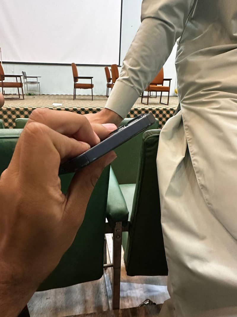 Apple iPhone 13 5
