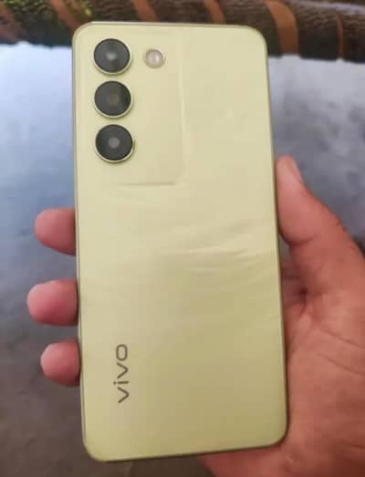 Vivo Y100