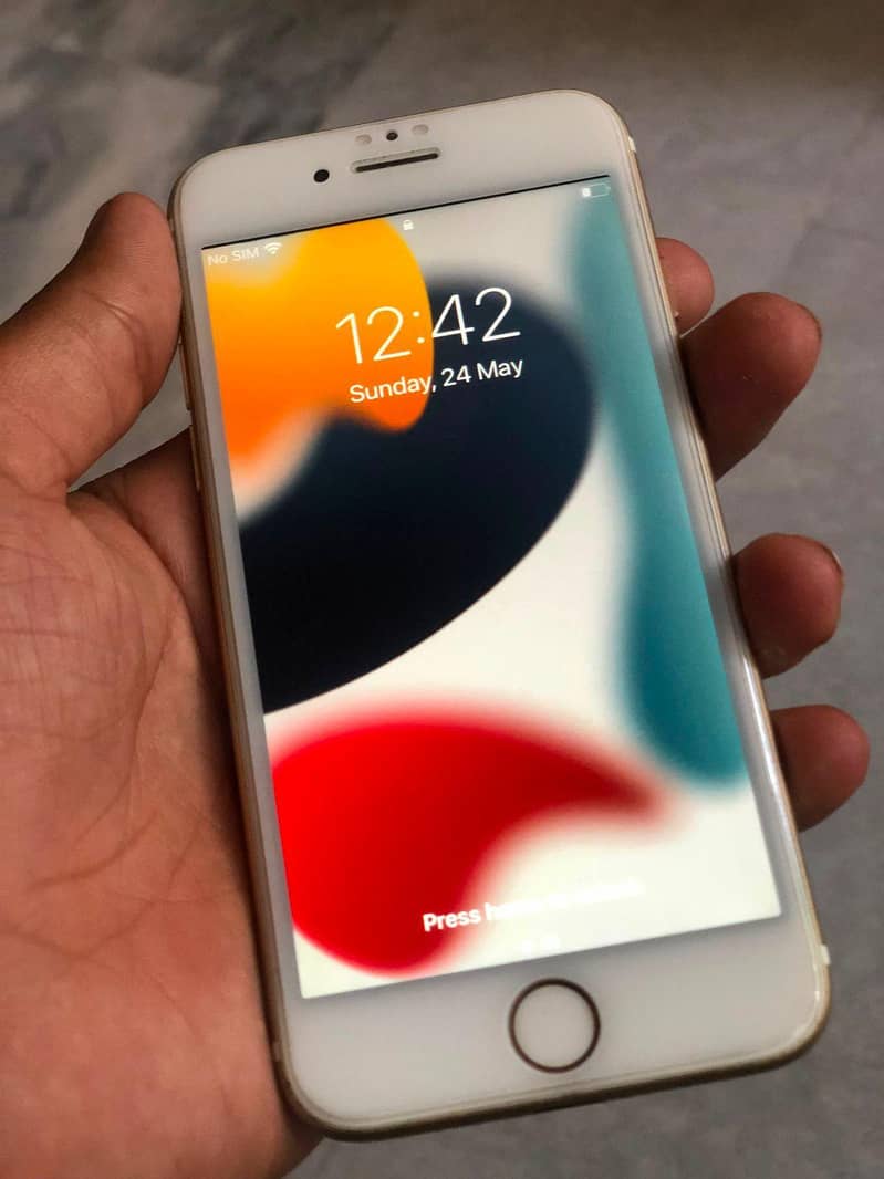 Apple iPhone 7 1