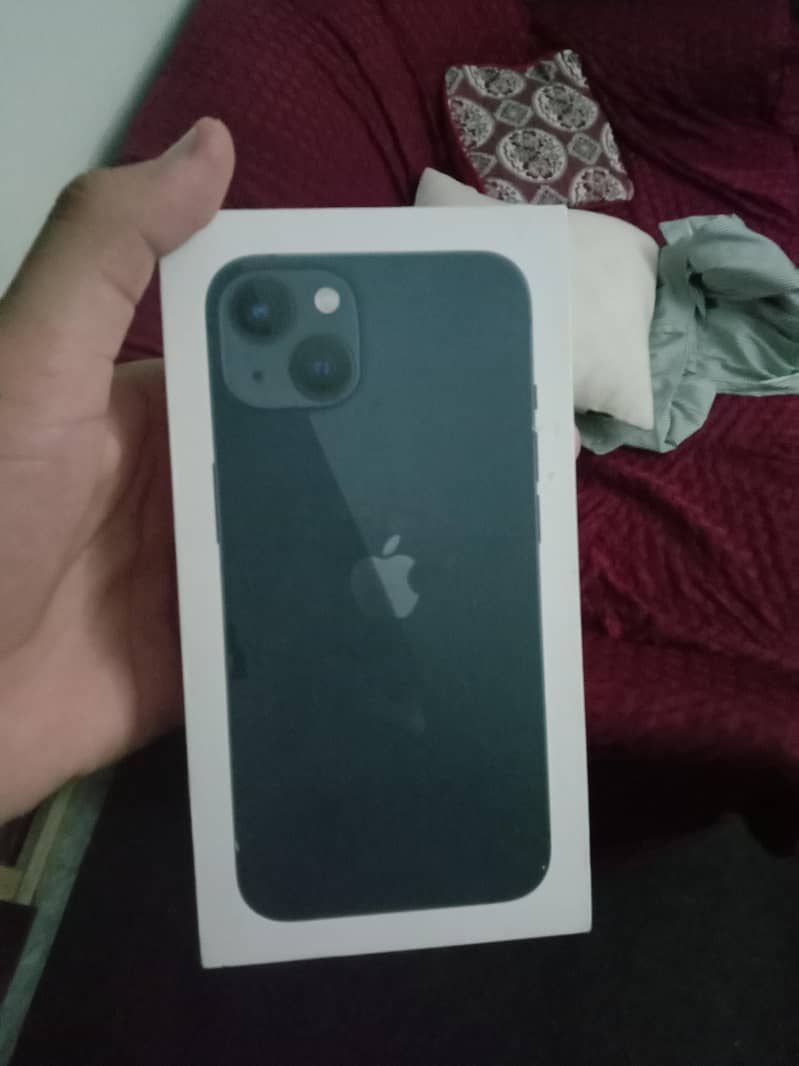 Apple iPhone 13 2