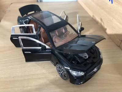 mercerdes decast model car 1:24