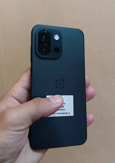 One Plus 13T. 16--512  Exchange Possible