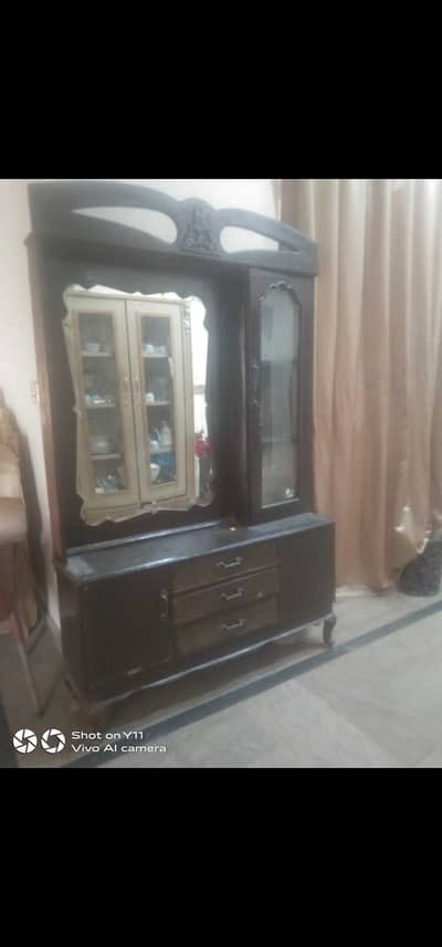 Dressing table