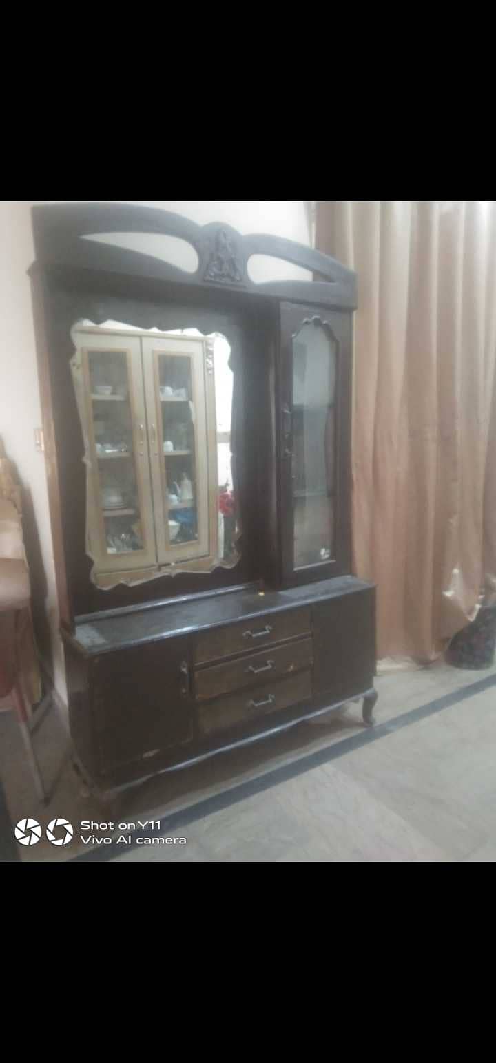 Dressing table 0