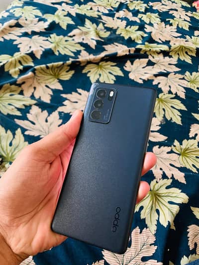OPPO Reno6 Pro