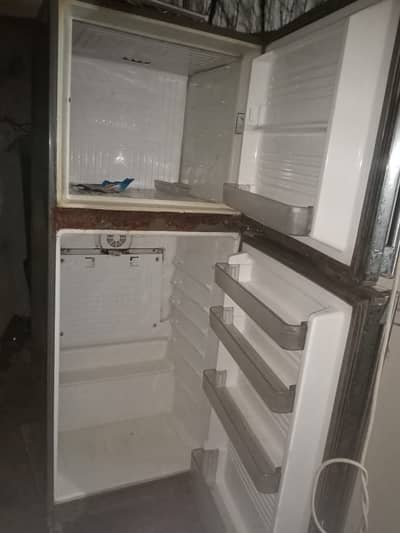 Refrigerator 03270727141