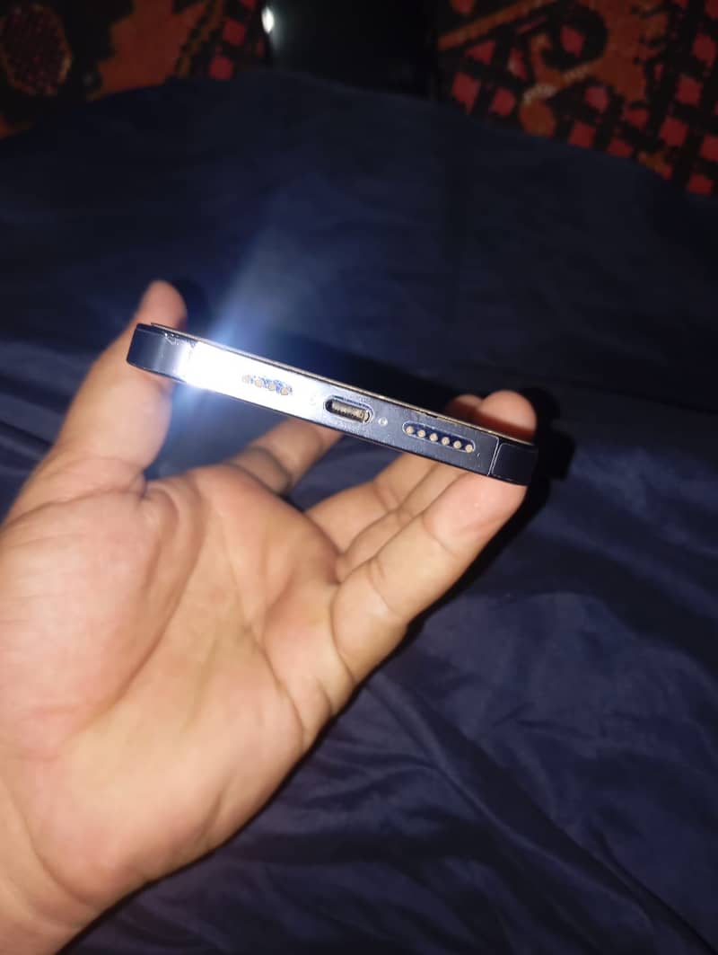 Apple iPhone 13 Pro Max 5