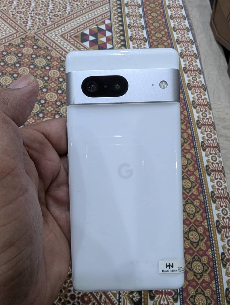 Google Pixel 7 4