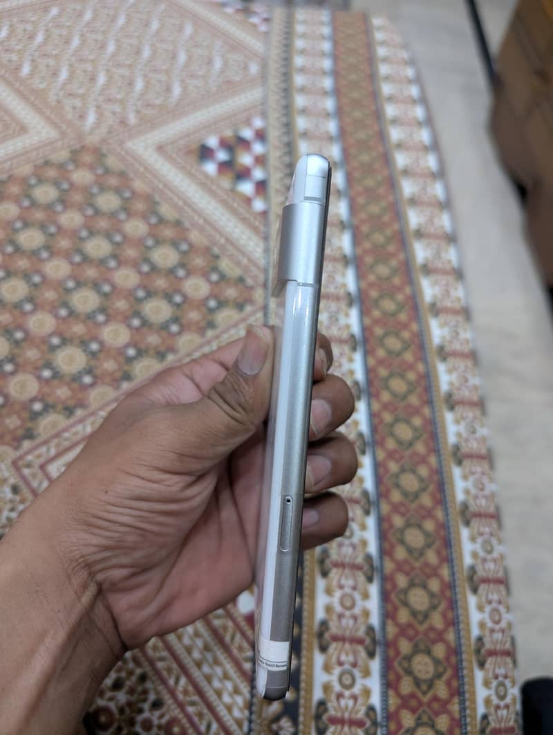 Google Pixel 7 5