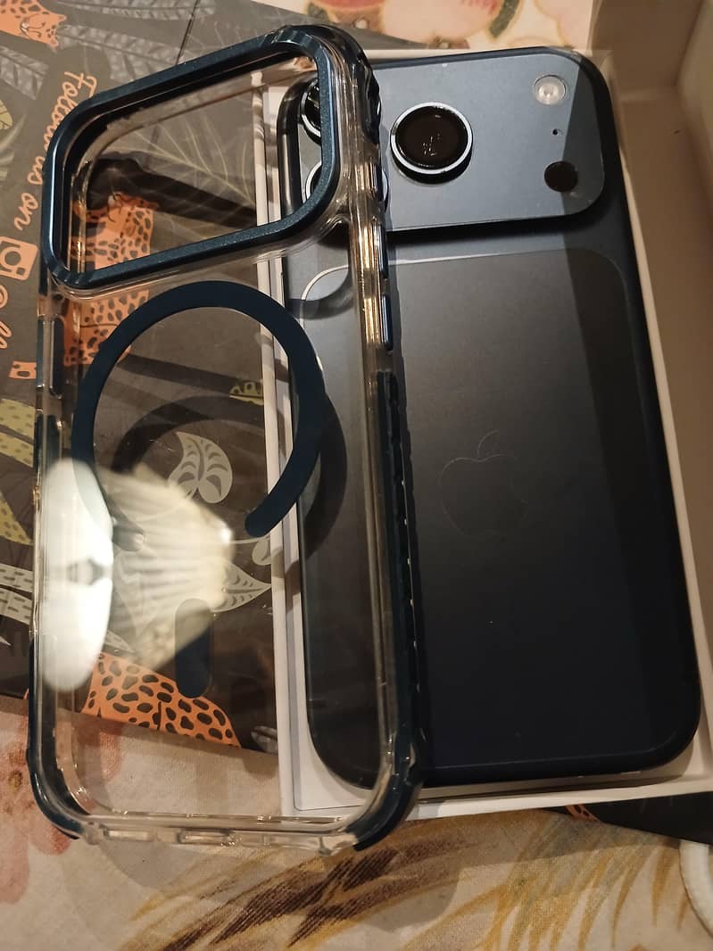 Apple iPhone 17 Pro 1