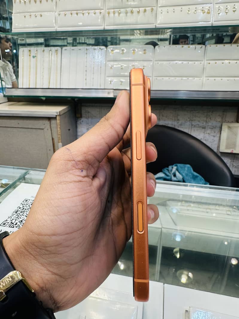Apple iPhone 17 Pro 2