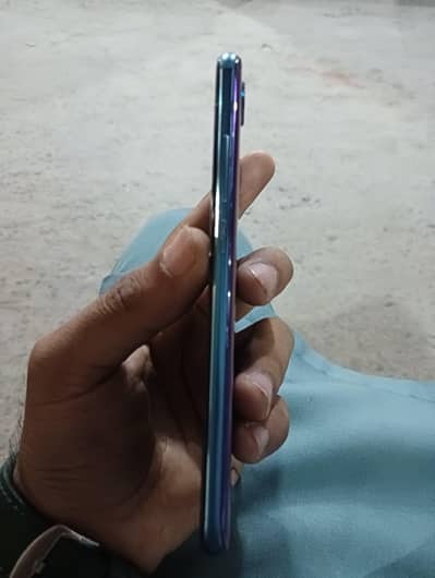 Honor 10 6 GB 128gb memory all ok mobile