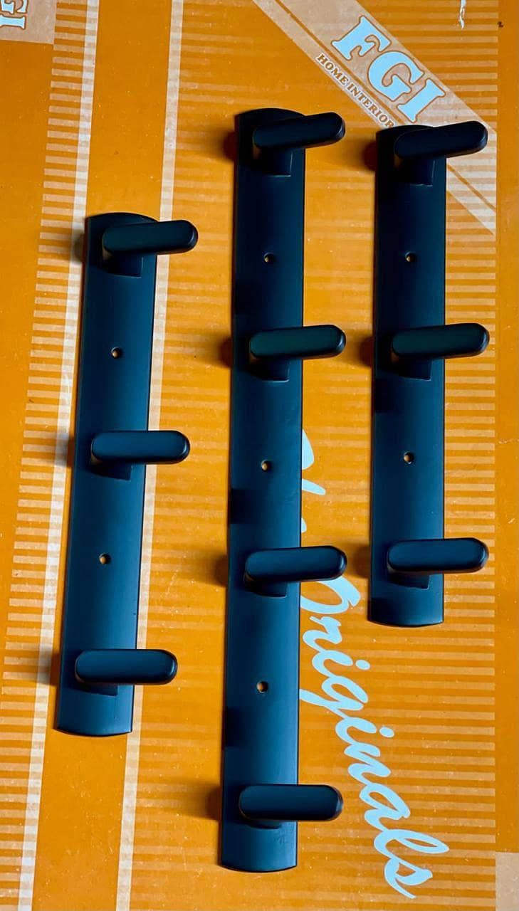 Wall Anchor 8