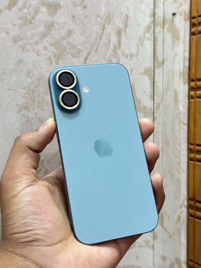 Apple iPhone 16