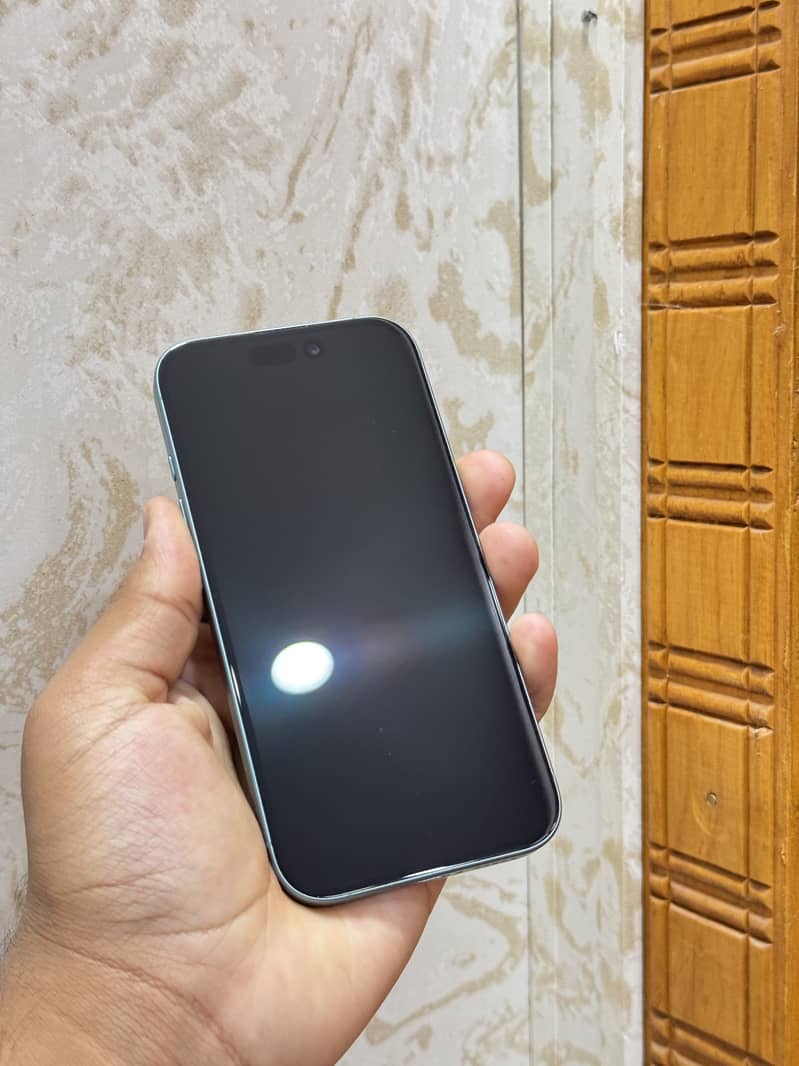 Apple iPhone 16 NON/FU 5