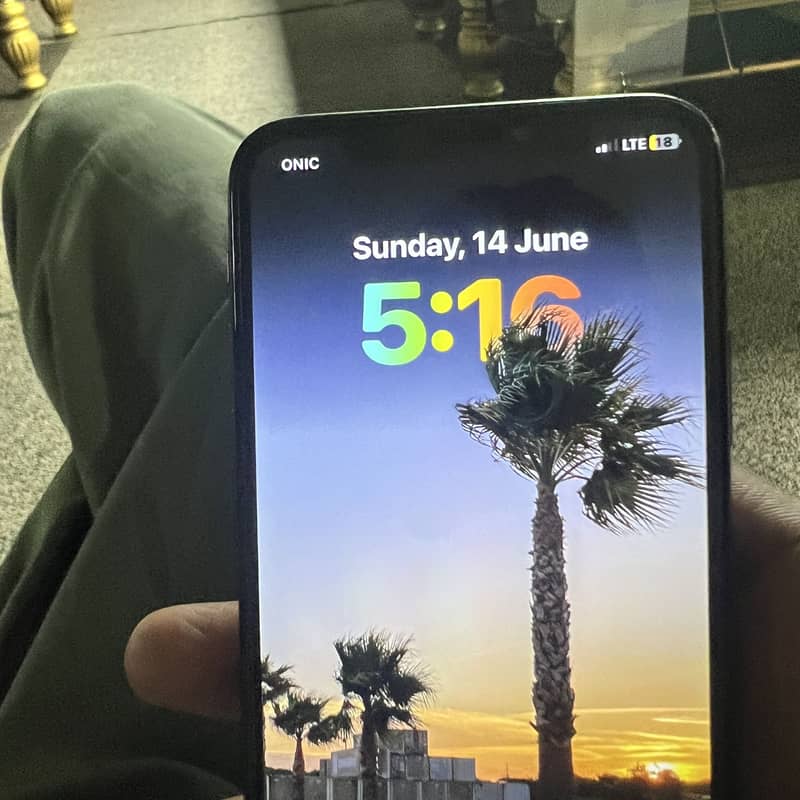 iPhone xs 1