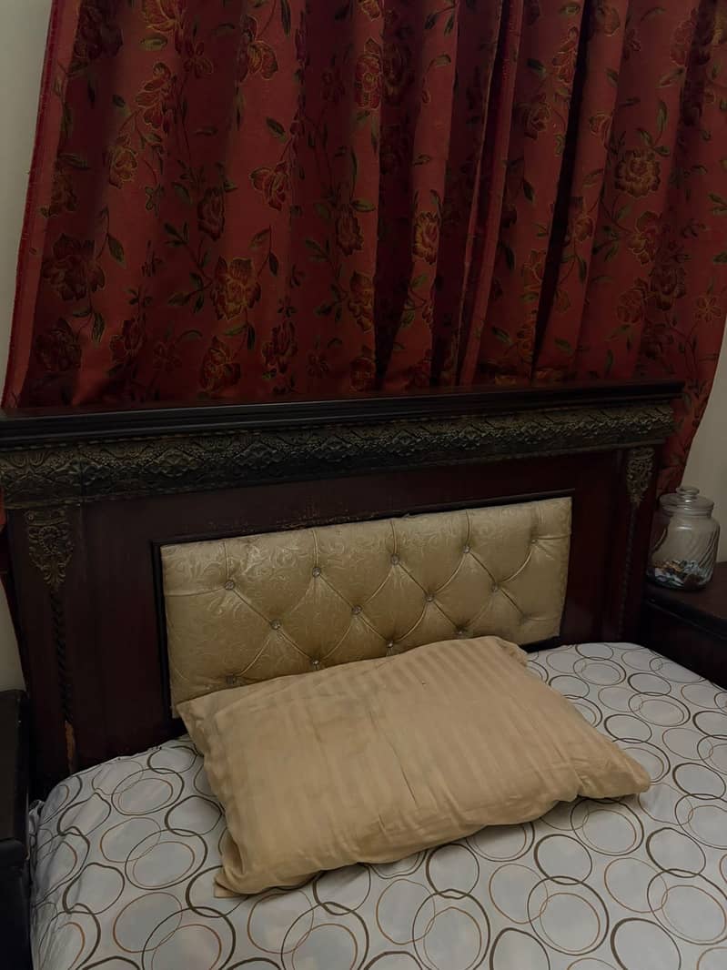 Single bed with 2 side table 2