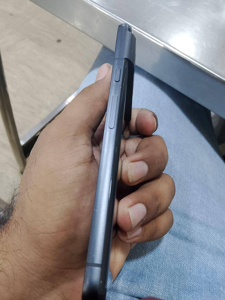 Google pixel 8 3