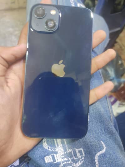 Apple iPhone 13