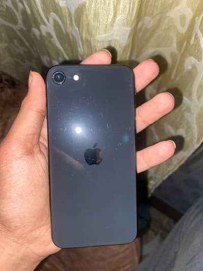 Apple iPhone SE