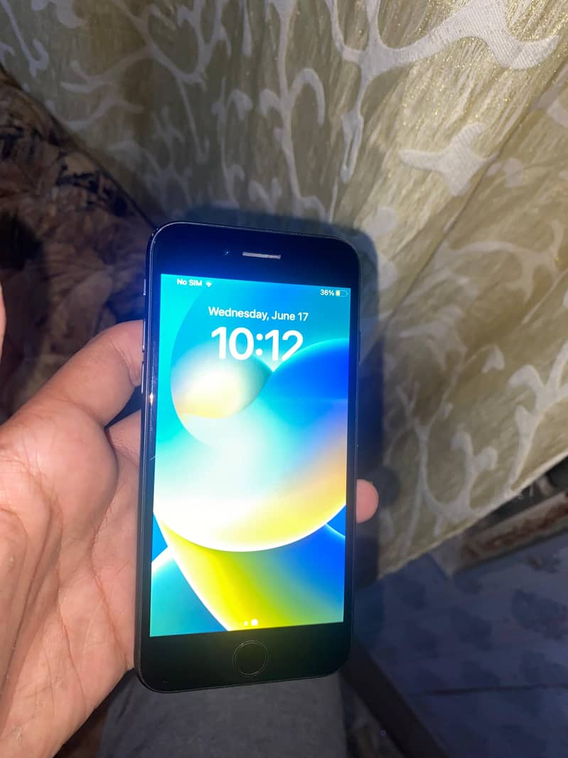 Apple iPhone SE 3