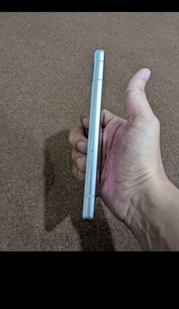 Google pixel 7a 4