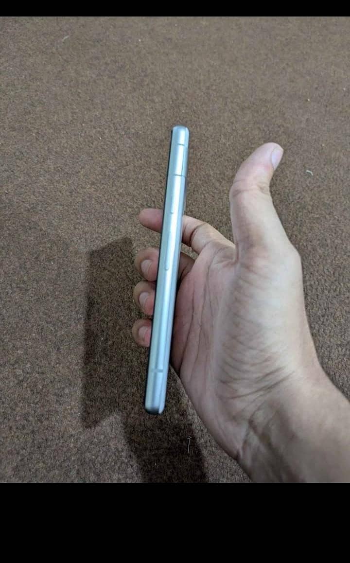 Google pixel 7a 5