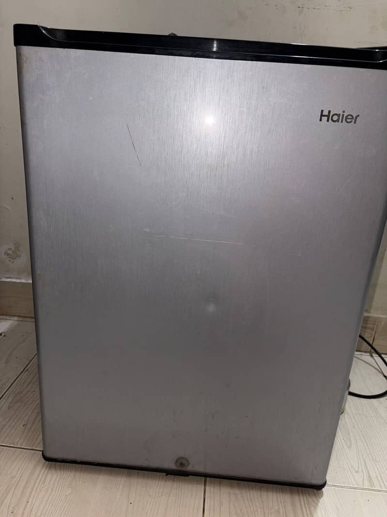 Mini Fridge 1