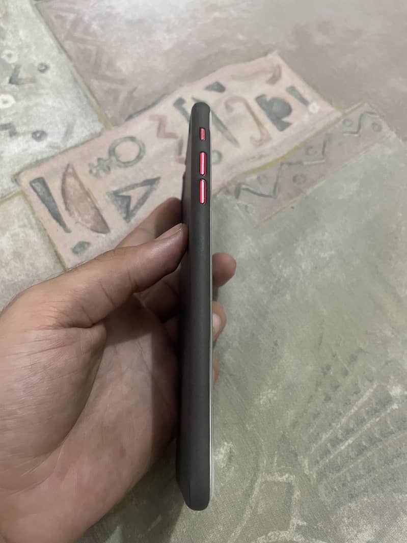 Apple iPhone 7 Plus 4