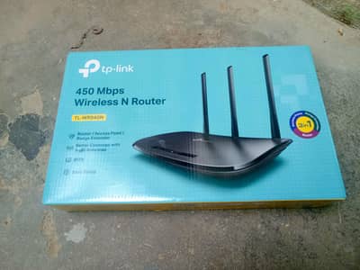 TP Link WiFi Router with box